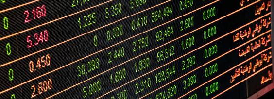 Live Chat for Financial Services (7 Tools Reviewed)